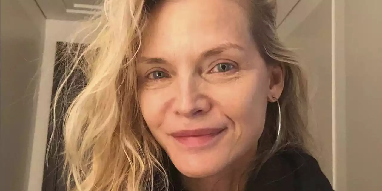 What a Makeup-Free Selfie Really Means