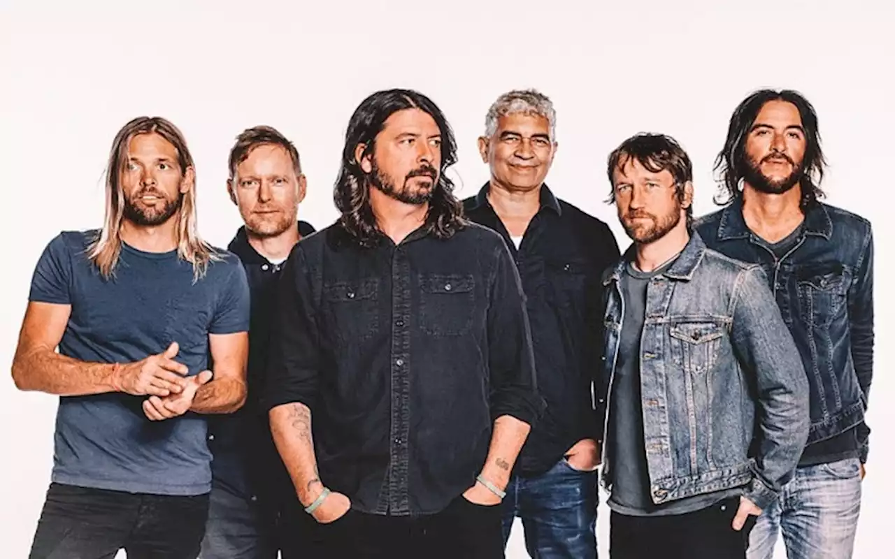 Taylor Hawkins, Drummer Foo Fighters Meninggal Dunia, Penyebab Belum Diketahui | Lifestyle - Bisnis.com