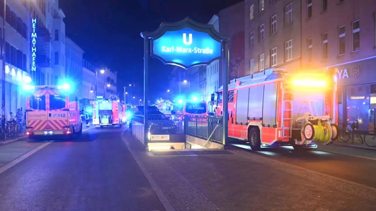 Brandstiftungen in Berlin-Neukölln – Frau springt aus Fenster