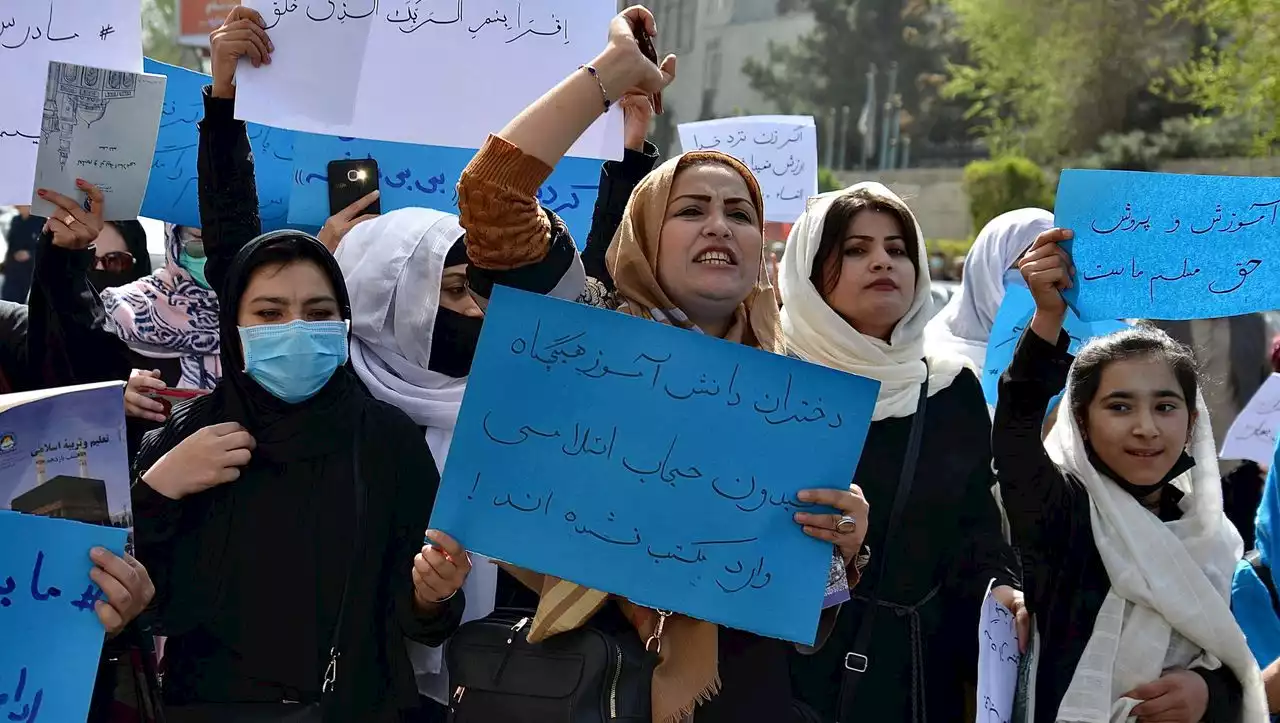 Afghanistan: Frauen protestieren in Kabul gegen Schulverbot für Mädchen