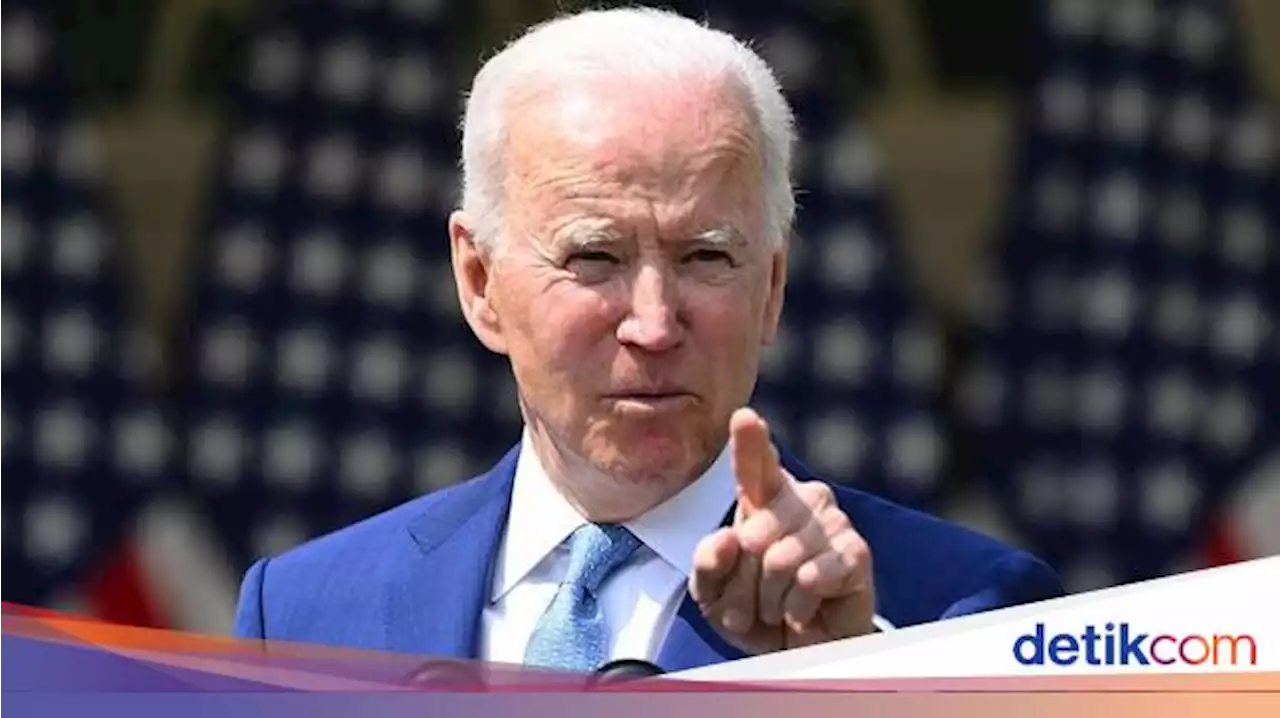 Tak Cuma 'Penjahat Perang', Biden Kini Sebut Putin 'Tukang Daging'