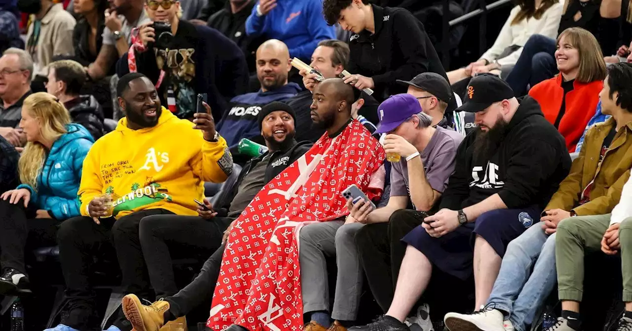 Video: se cortó el pelo en pleno partido de la NBA y así reaccionaron los jugadores