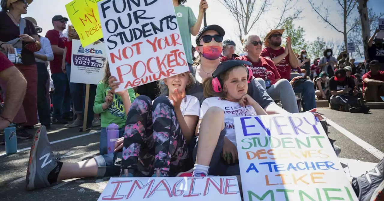 Stung by pandemic fallout, Sacramento teachers strike for the third day