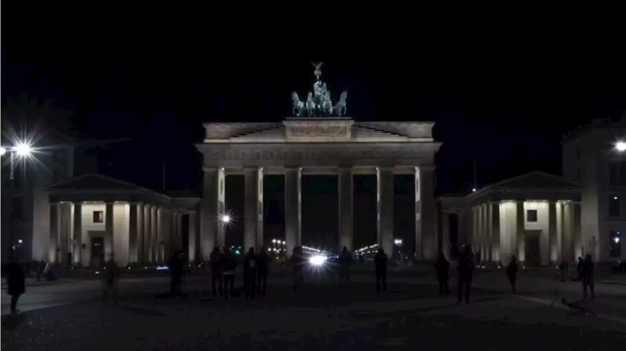 'Earth Hour' in Berlin: Licht aus am Brandenburger Tor