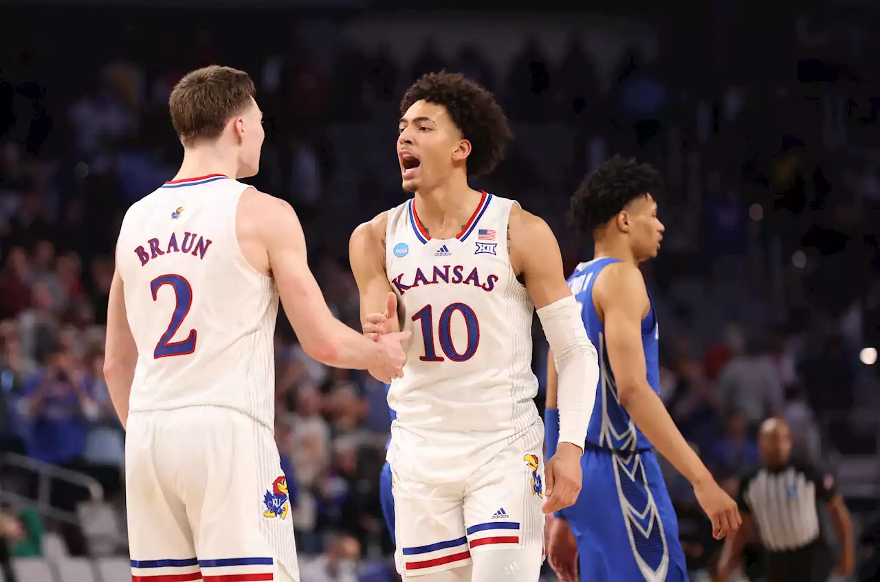 Kansas vs. Providence prediction: Here’s how pros are betting March Madness 2022