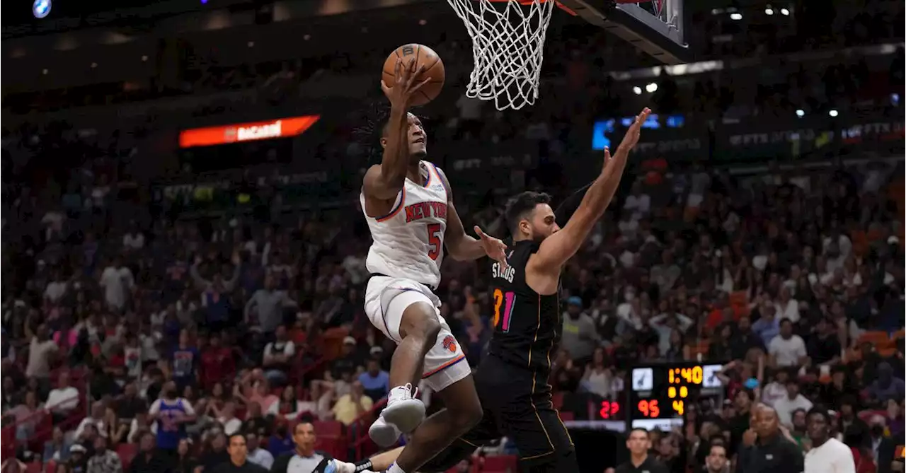 NBA roundup: Slumping Heat collapse in loss to Knicks