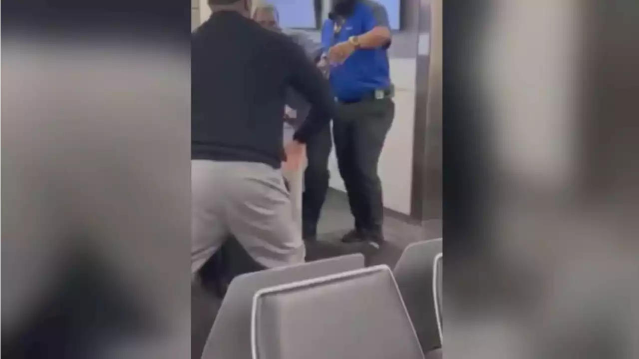 VIDEO: Passenger attacks Southwest Airlines employee after being escorted off flight