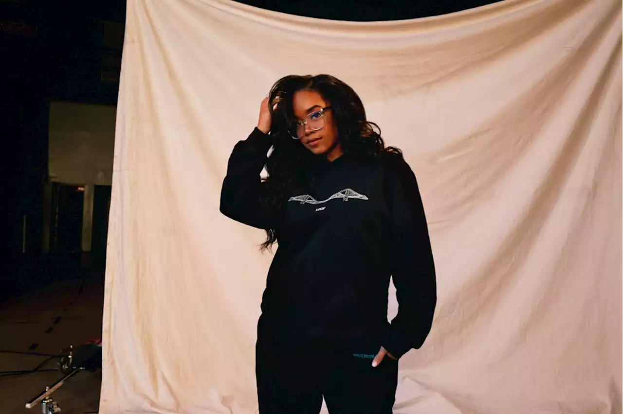 H.E.R. Talks Leveraging Her Filipino, Brooklyn and Vallejo Backgrounds for Fashion Line