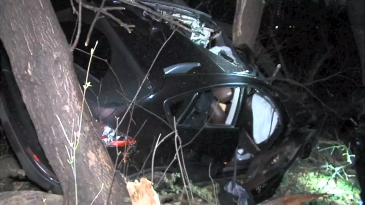 Driver in critical condition after car strikes tree in Olney