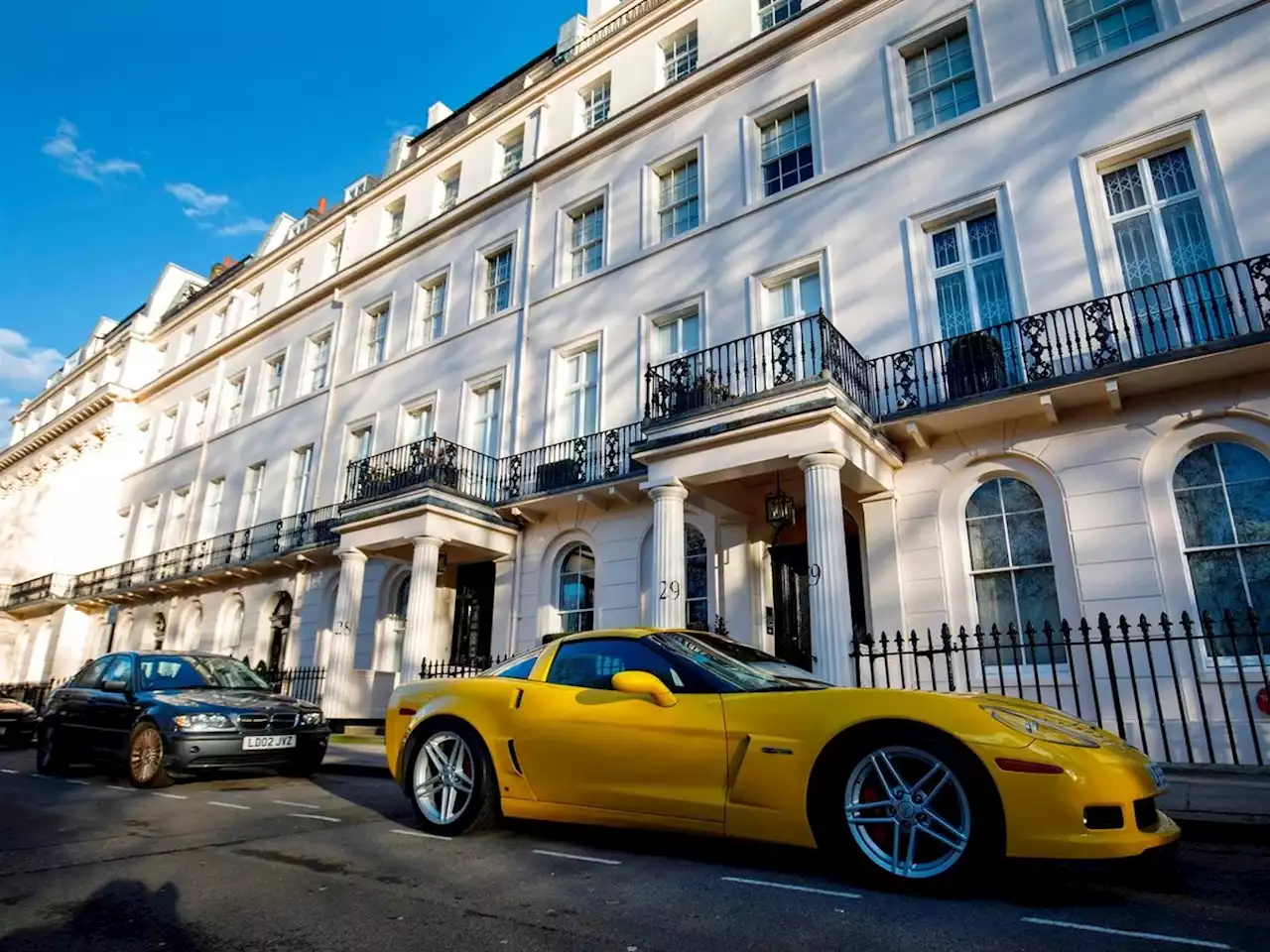 Inside London's 'Red Square,' where some of Russia's most powerful oligarchs have bought homes | Businessinsider