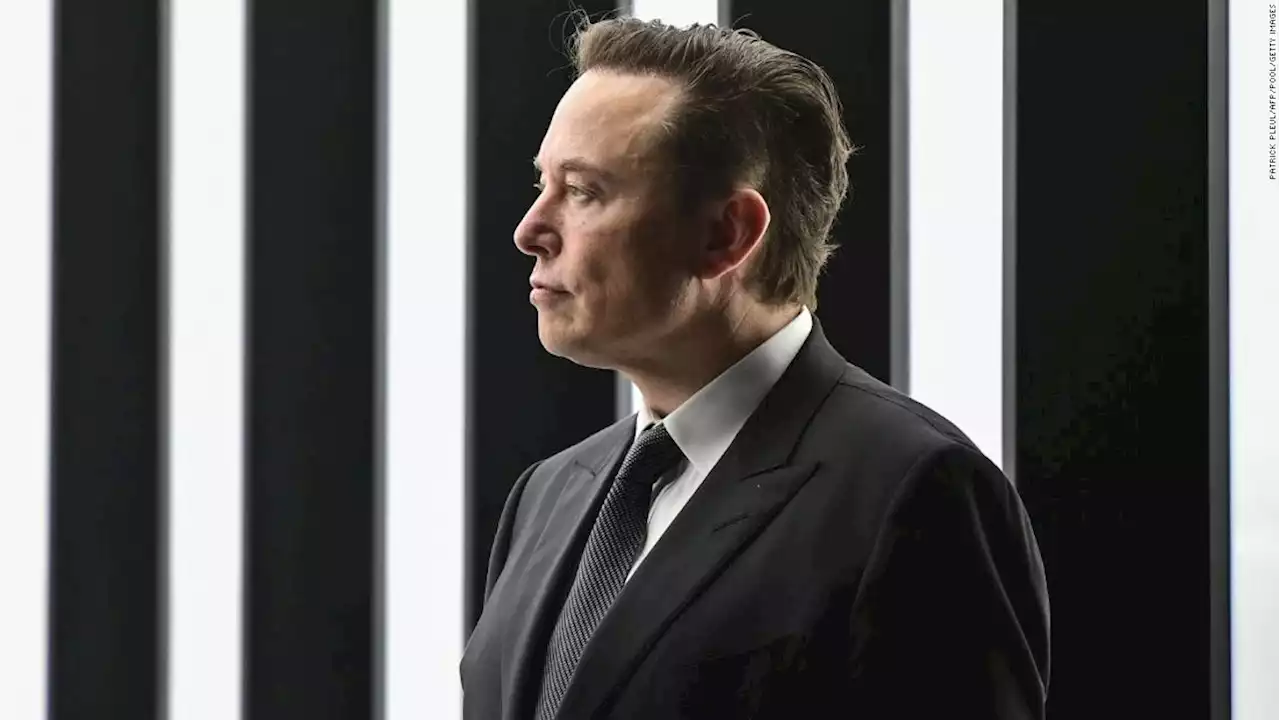 Elon Musk says he's seriously considering creating a new social media platform