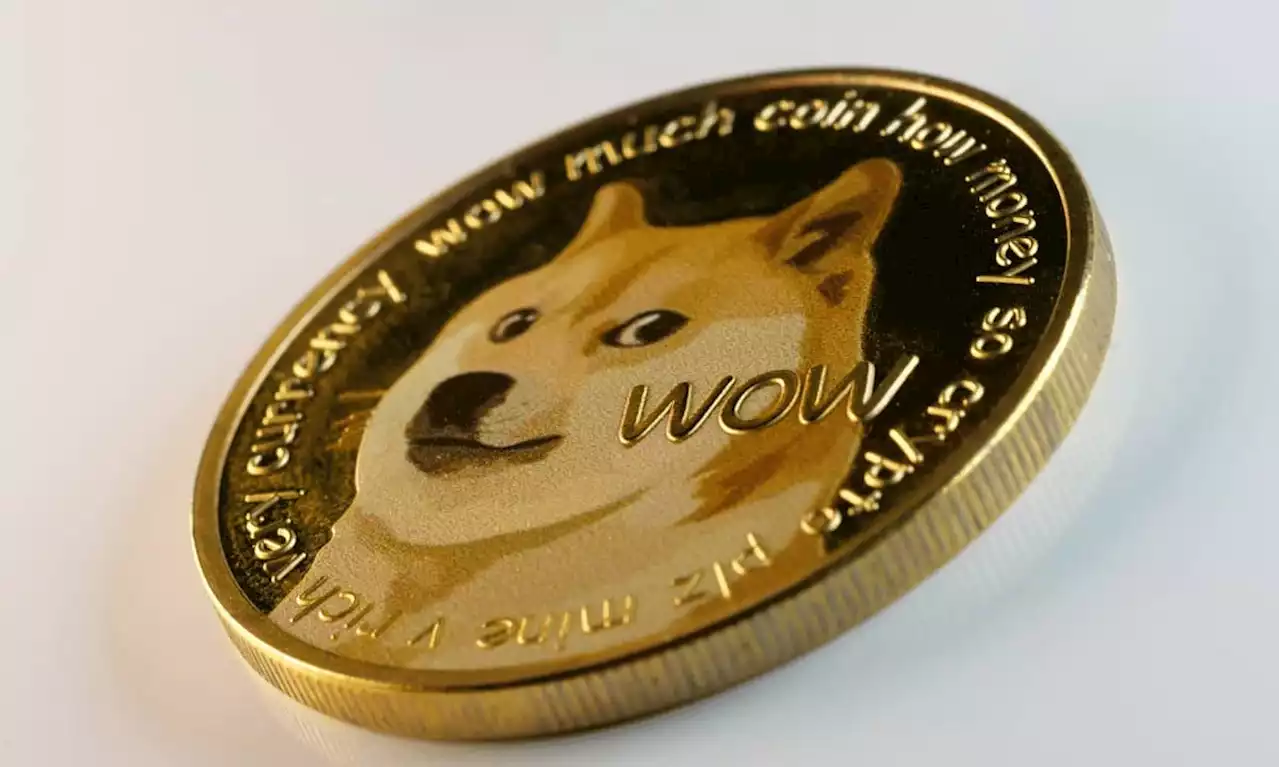 Weekend Watch: DOGE Jumps 5% as BTC Eyes $45K