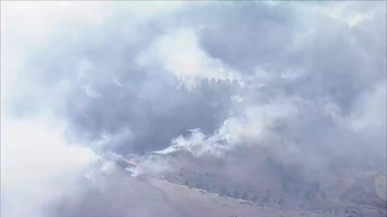 Evacuation orders issued to thousands after wildfire breaks out near Boulder