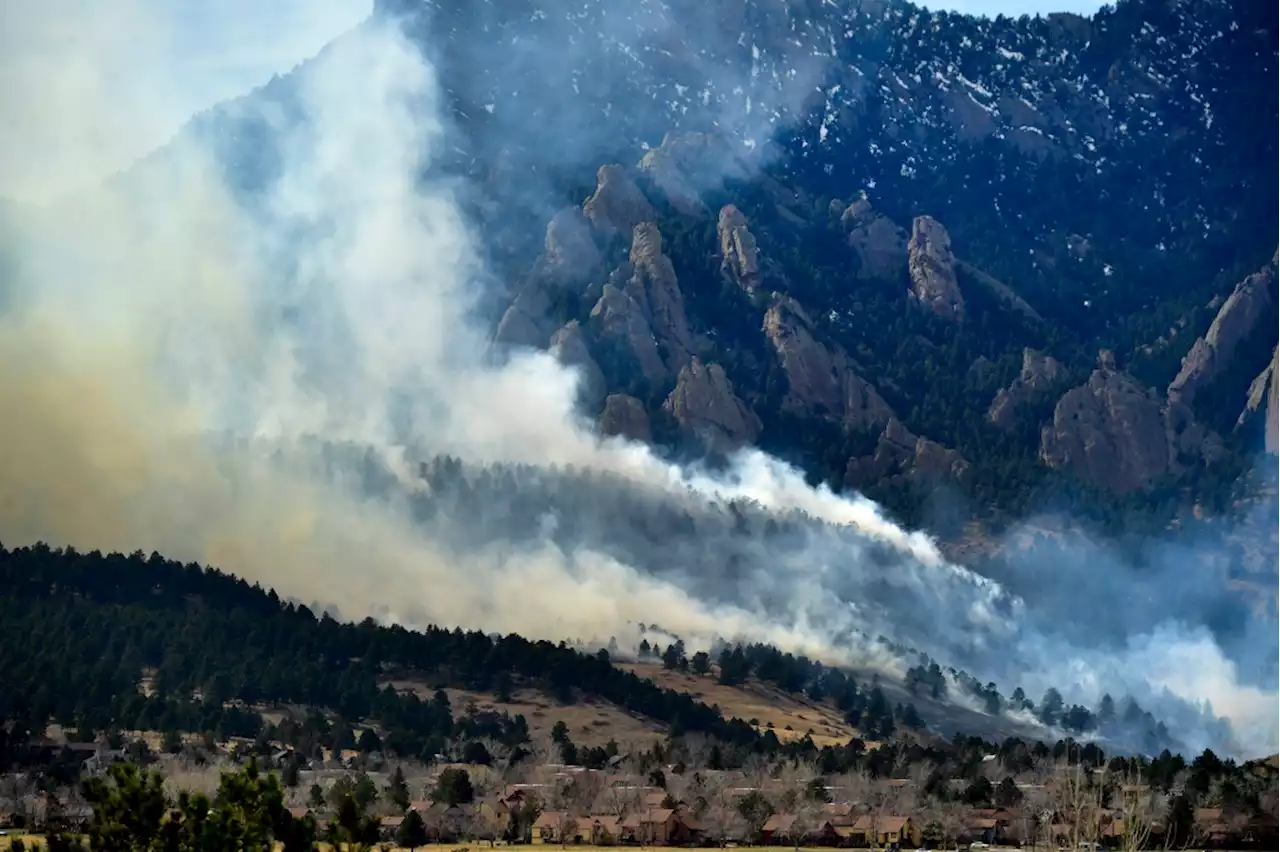 NCAR fire prompts evacuation of 19,000 people in south Boulder, Eldorado Springs