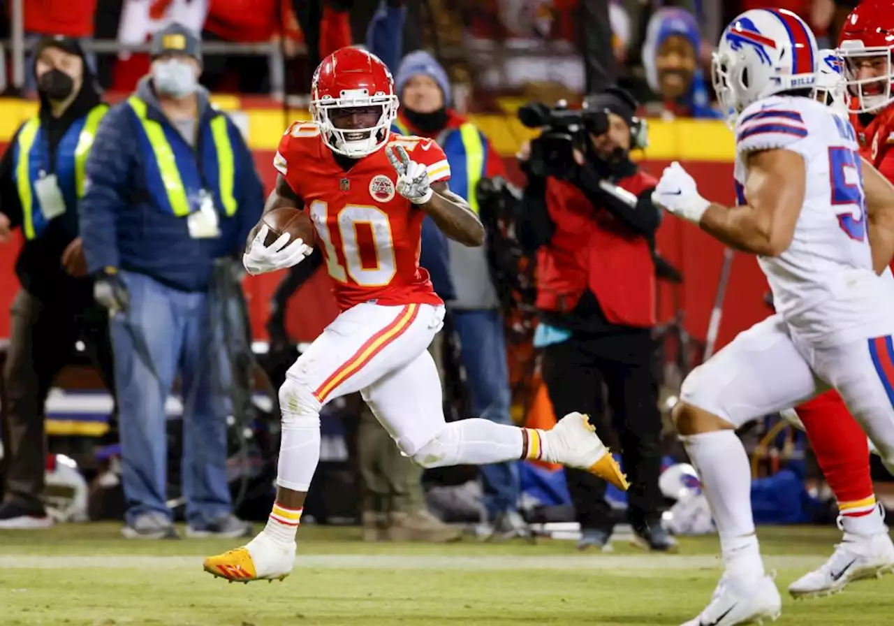 NFL Journal: Tyreek Hill trade impacts Kansas City, but doesn’t knock them from atop AFC West