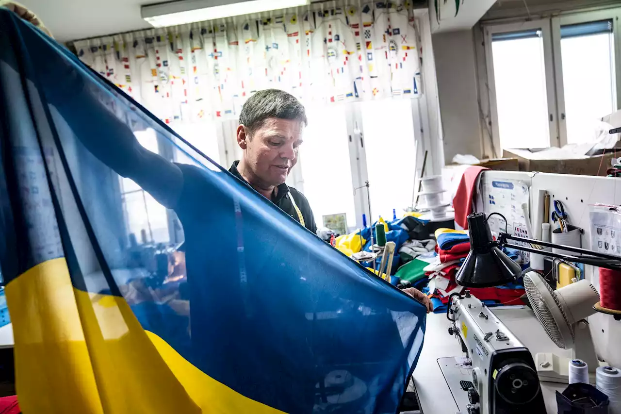 Högt tryck på ukrainska flaggor i Göteborg