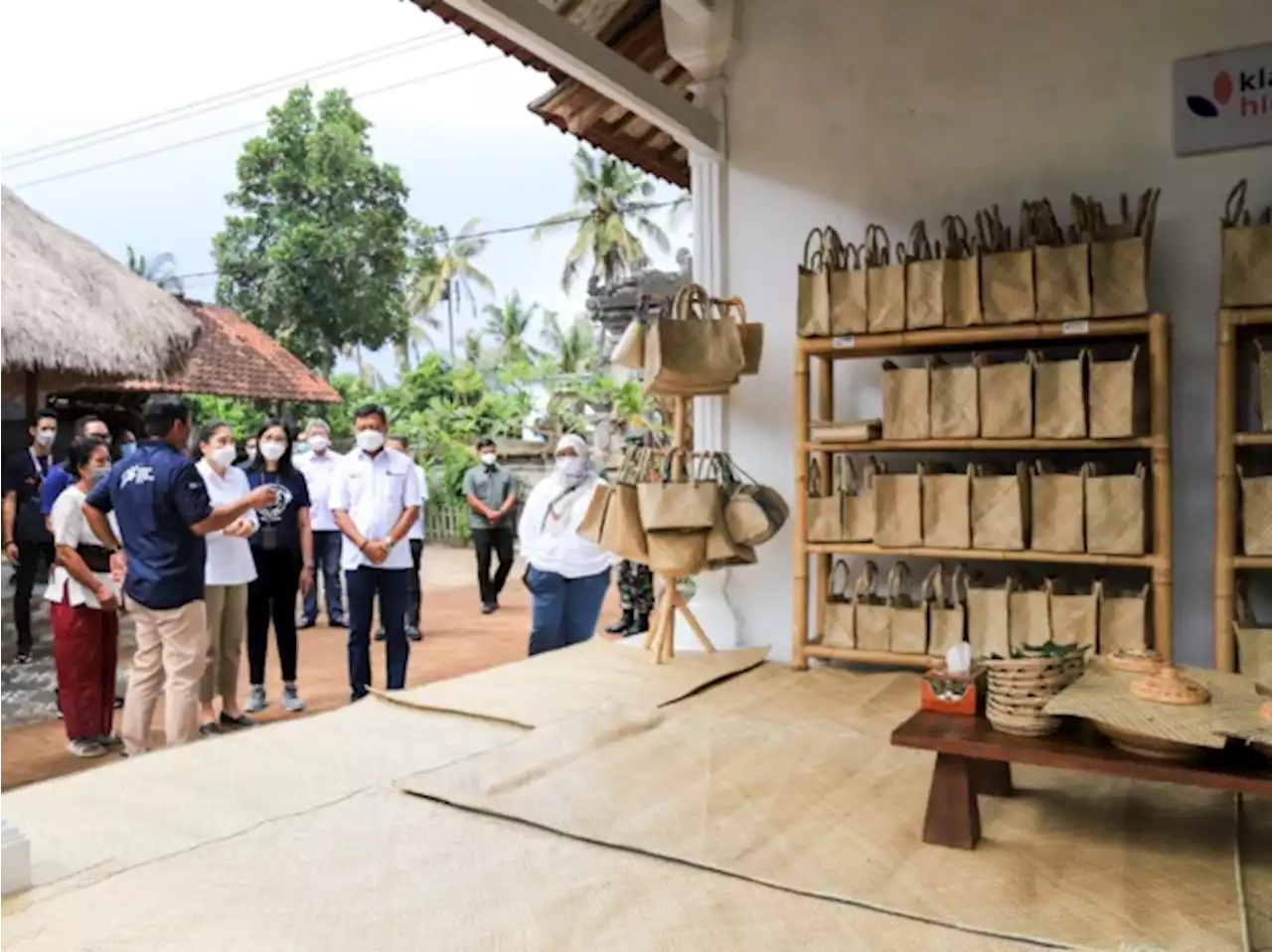 Kelompok Usaha Ini Sulap Daun Pandan Jadi Kerajinan