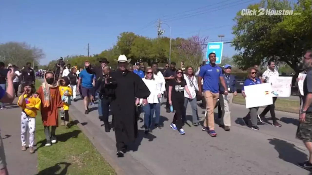 Leaders from around the city of Houston join in solidarity for half-mile march against crime