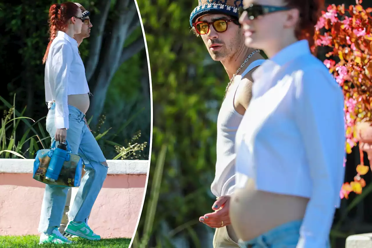 Pregnant Sophie Turner bares baby bump during stroll with Joe Jonas