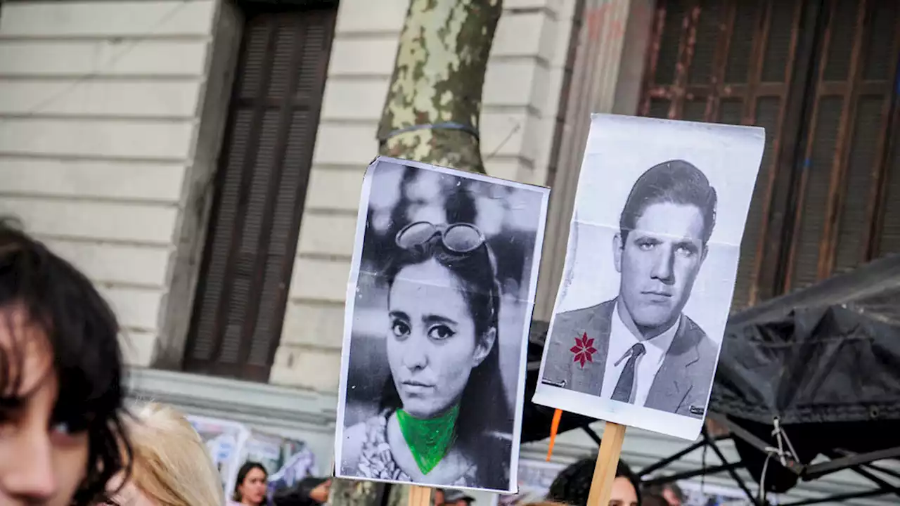 Los 30.000 presentes y las Plazas recuperadas | Las Madres y Abuelas como emblema