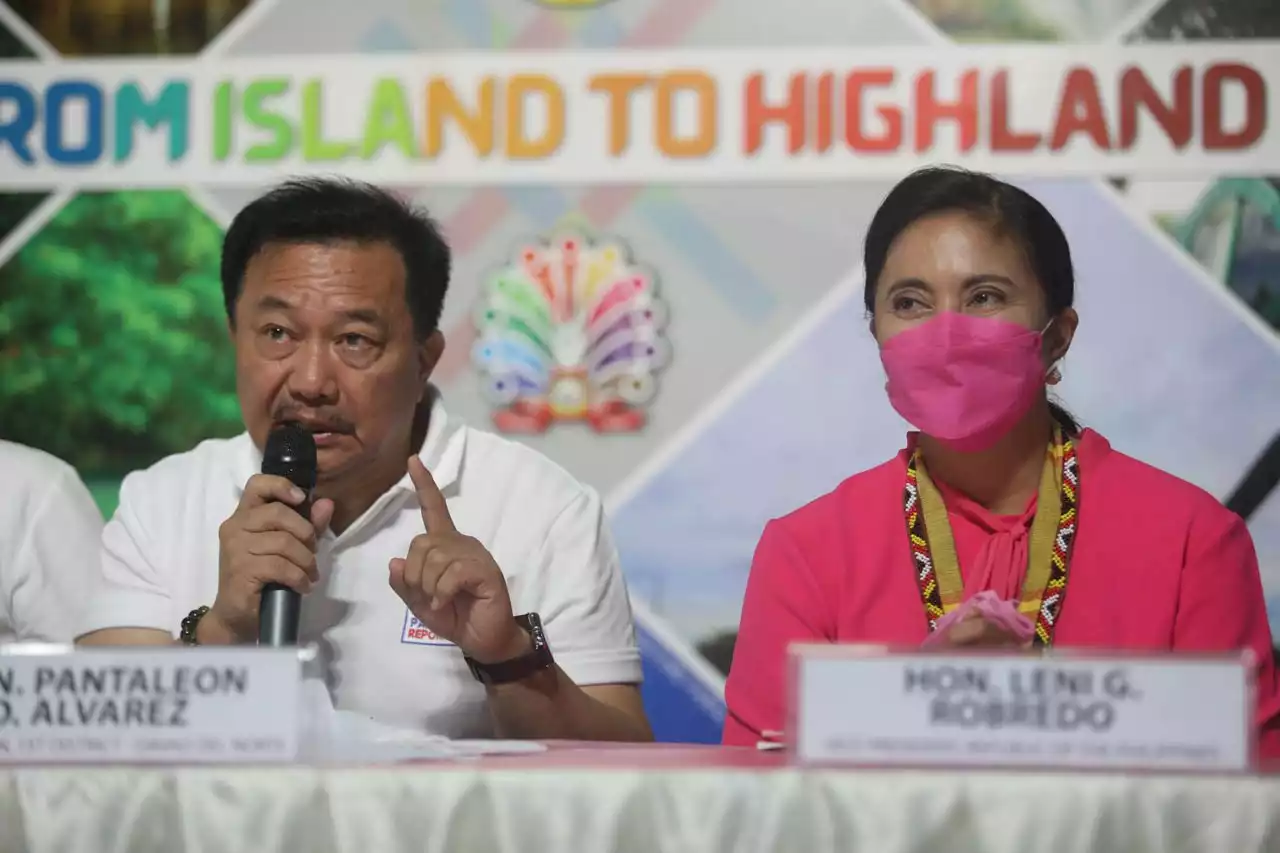 Alvarez to Kakampinks: Want her to win? Forge alliances with barangay captains