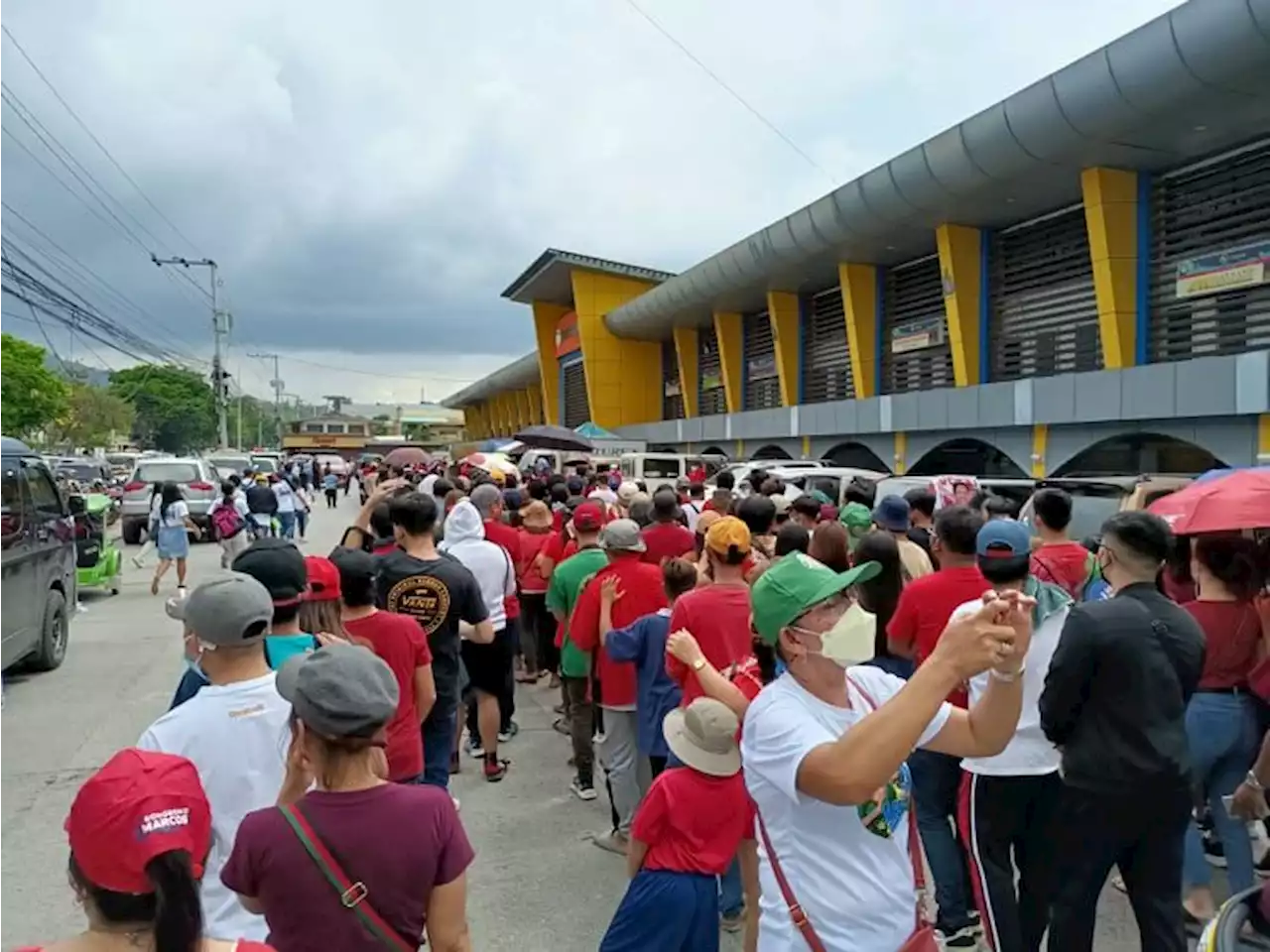 Thousands give Marcos Jr. rousing welcome in General Santos, South Cotabato