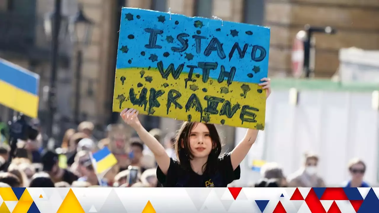 Ukraine war: Ambassador says there can be 'no appeasement' of Russia as people march in London