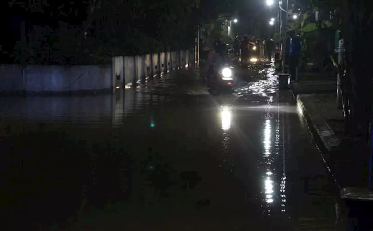 Banjir dari Luapan Kali Cino Surut, Warga Klaten Bersih-Bersih Rumah