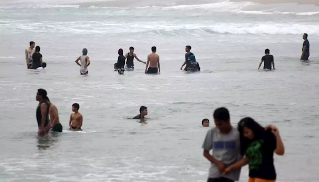 Wisatawan Pantai Selatan Lebak Diimbau Tidak Berenang di 2 Lokasi Ini