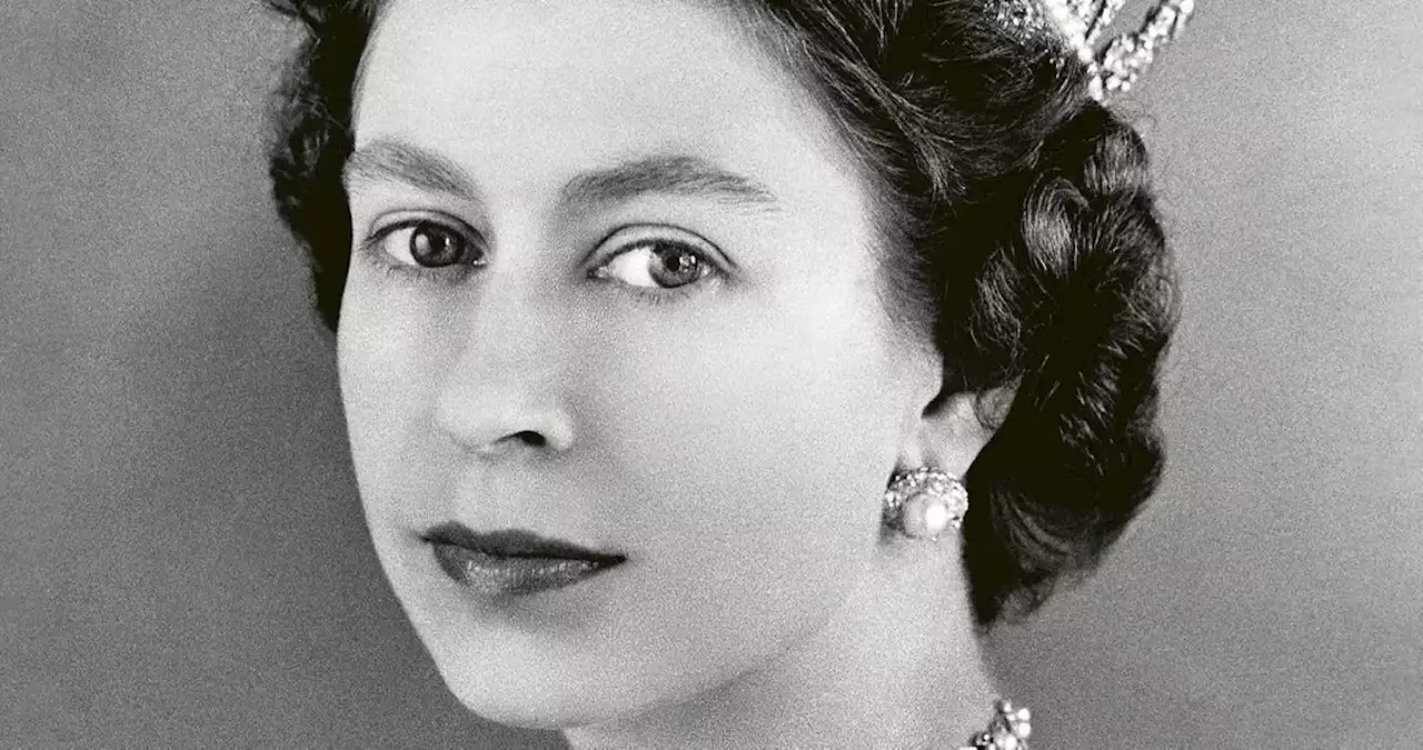 Queen Elizabeth Can’t Even Get her Own Vogue Cover