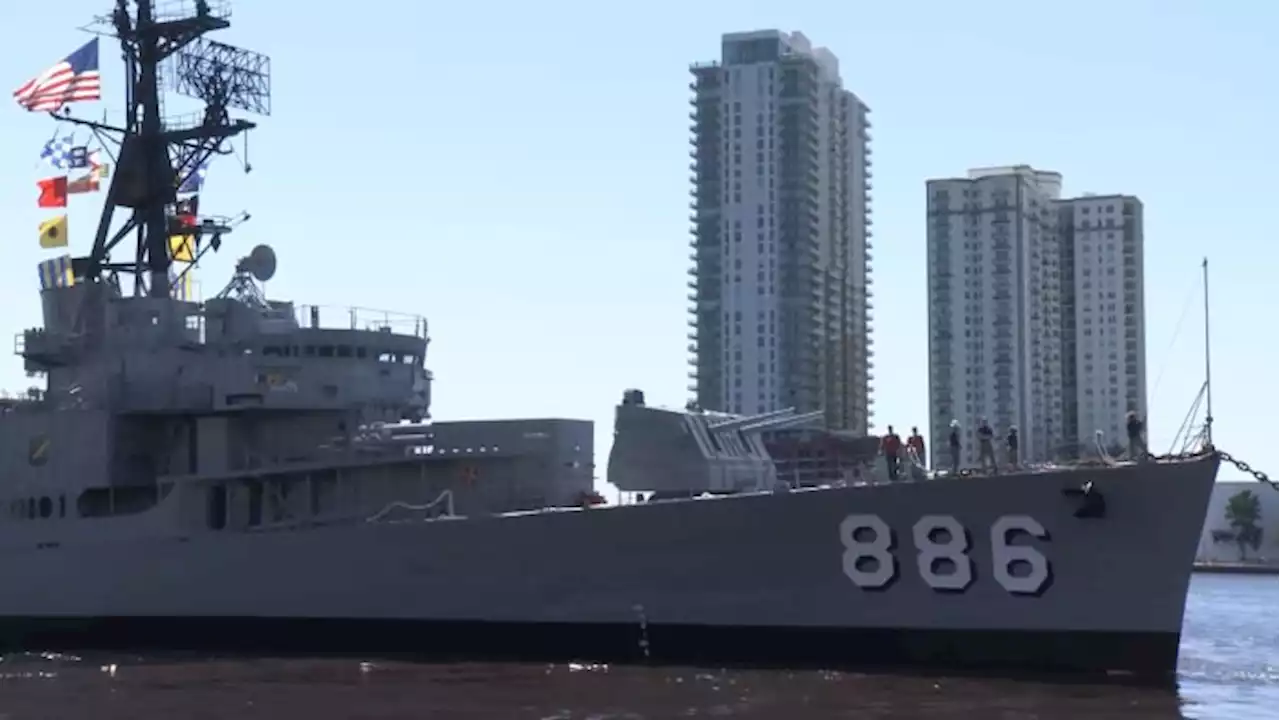 USS Orleck arrives at temporary home on Jacksonville’s Northbank