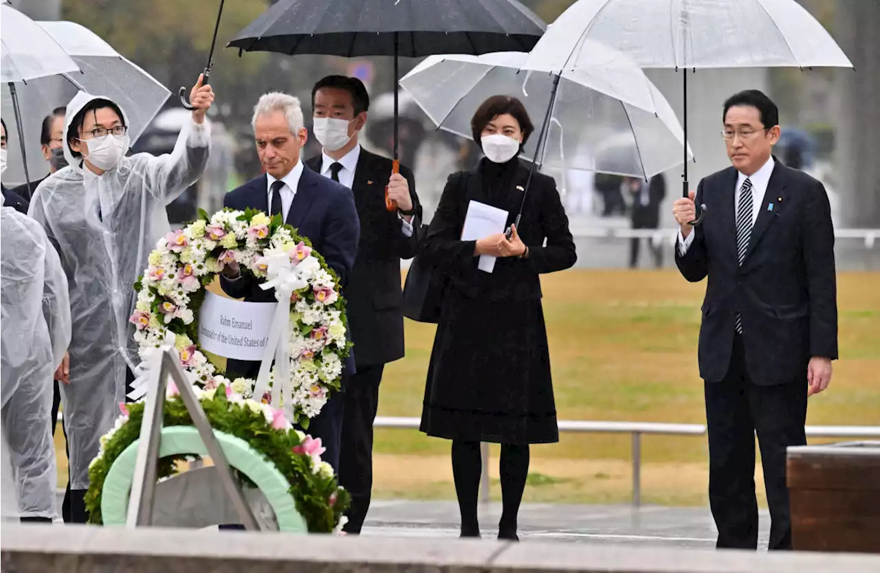 Japan PM, US envoy pray in Hiroshima amid Russia nuke fears