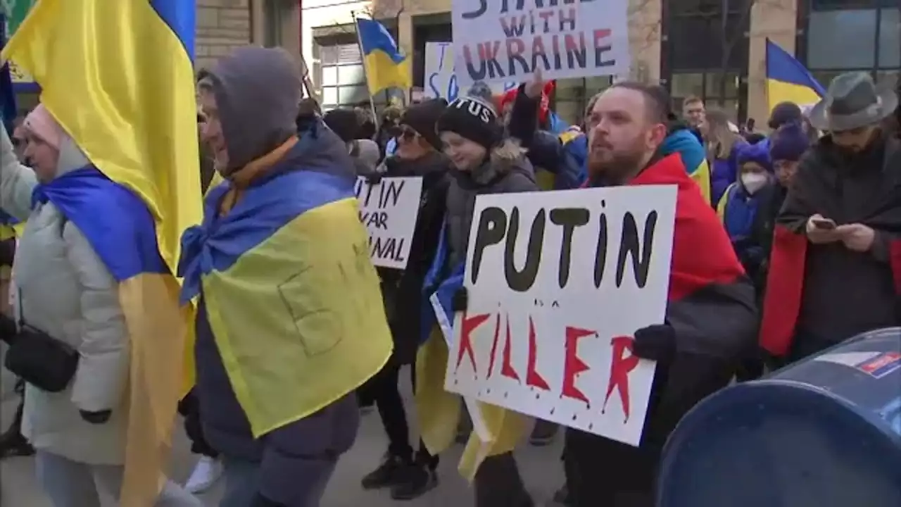 Ukraine rally Chicago: Demonstrators continue to condemn 'unprovoked Russian military invasion'