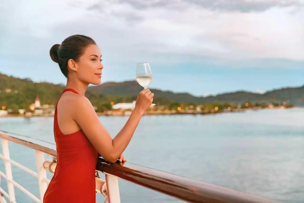 Never Wear Your Swimsuit to Dine on a Cruise — Best Life