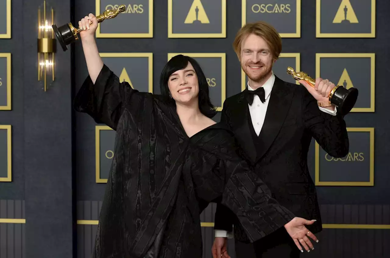 Billie Eilish Marvels at ‘No Time to Die’ Oscar Win: ‘I Went From 14 to 20’