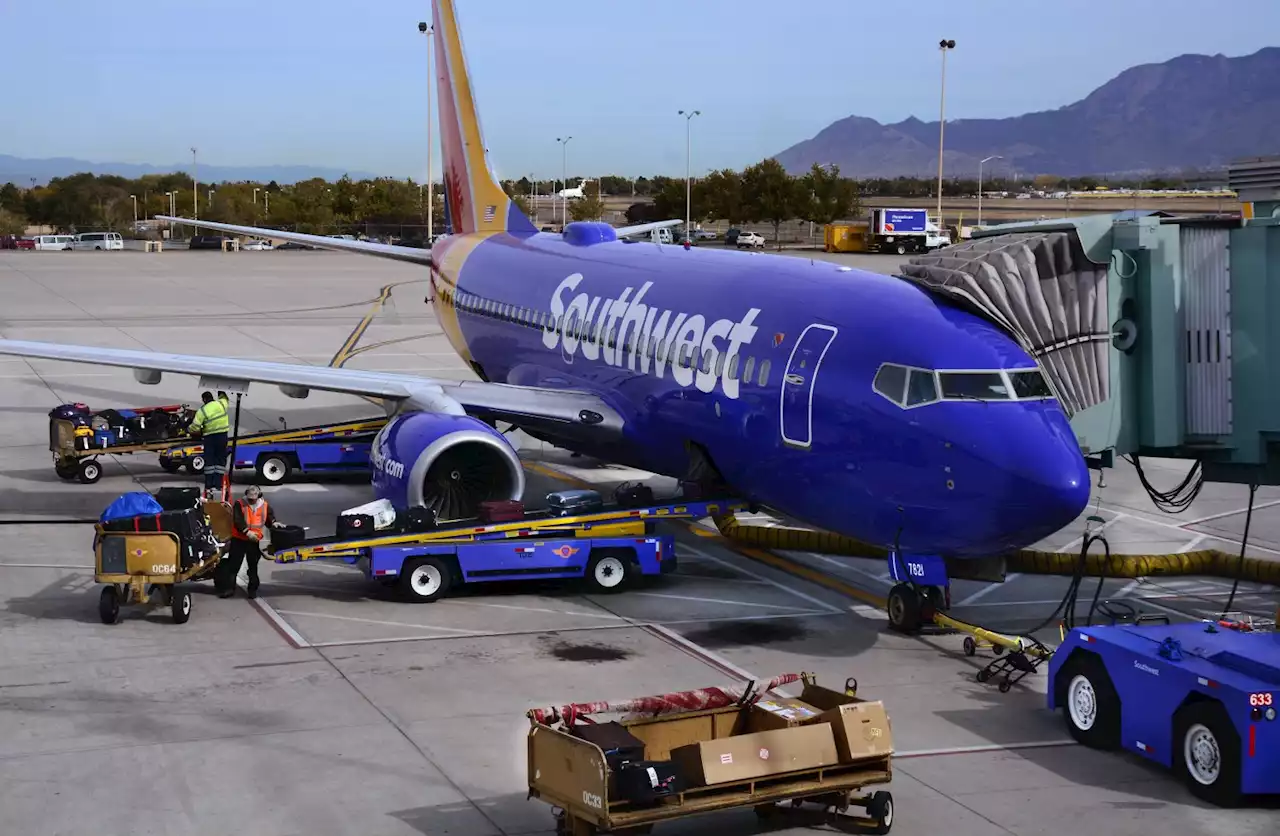 Southwest Airlines Agrees To Pay Raises For Customer Service Agents