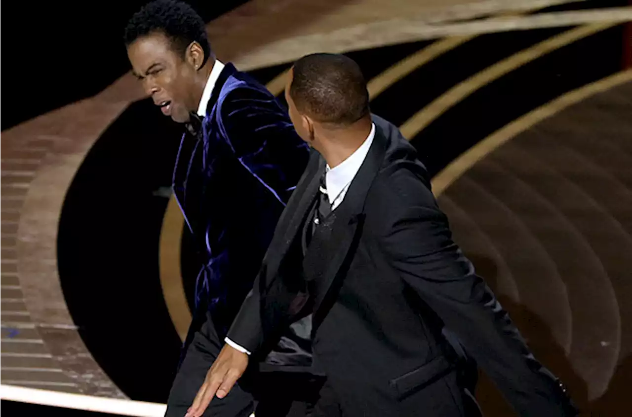 Will Smith smacks Chris Rock on stage at Oscars | Channel