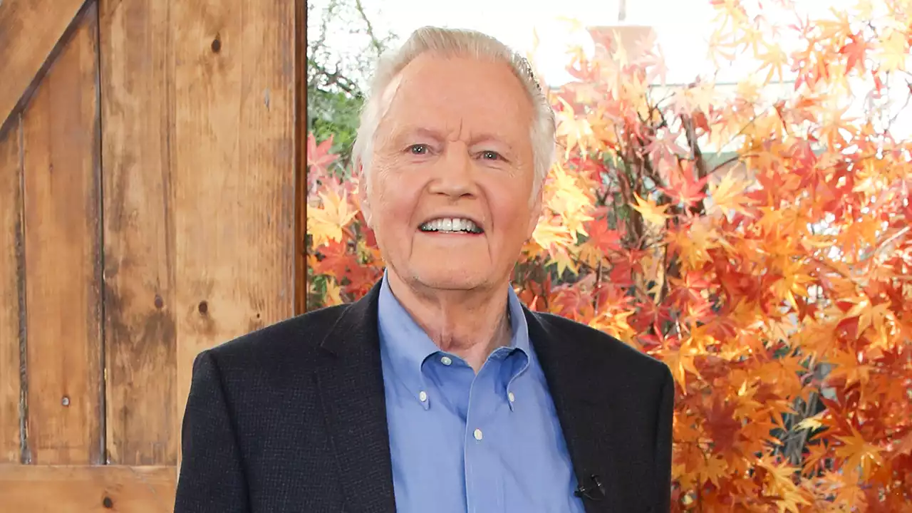 Jon Voight defends Will Smith after slap heard round the world: 'He's a great man'