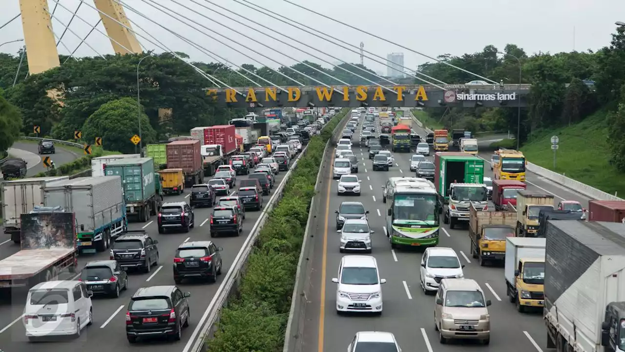 Top 3: Ngebut 120 Km per Jam di Jalan Tol Bakal Ditilang