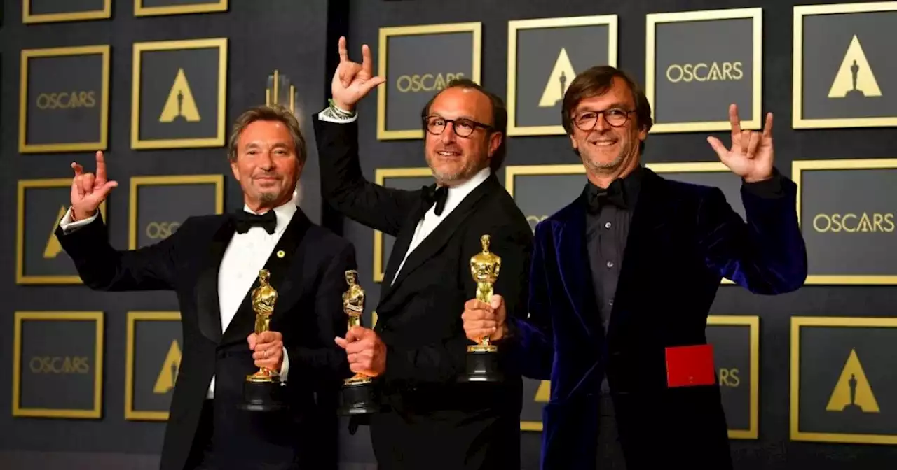 ‘CODA’ wins best picture in a streaming first at the Oscars | Malay Mail