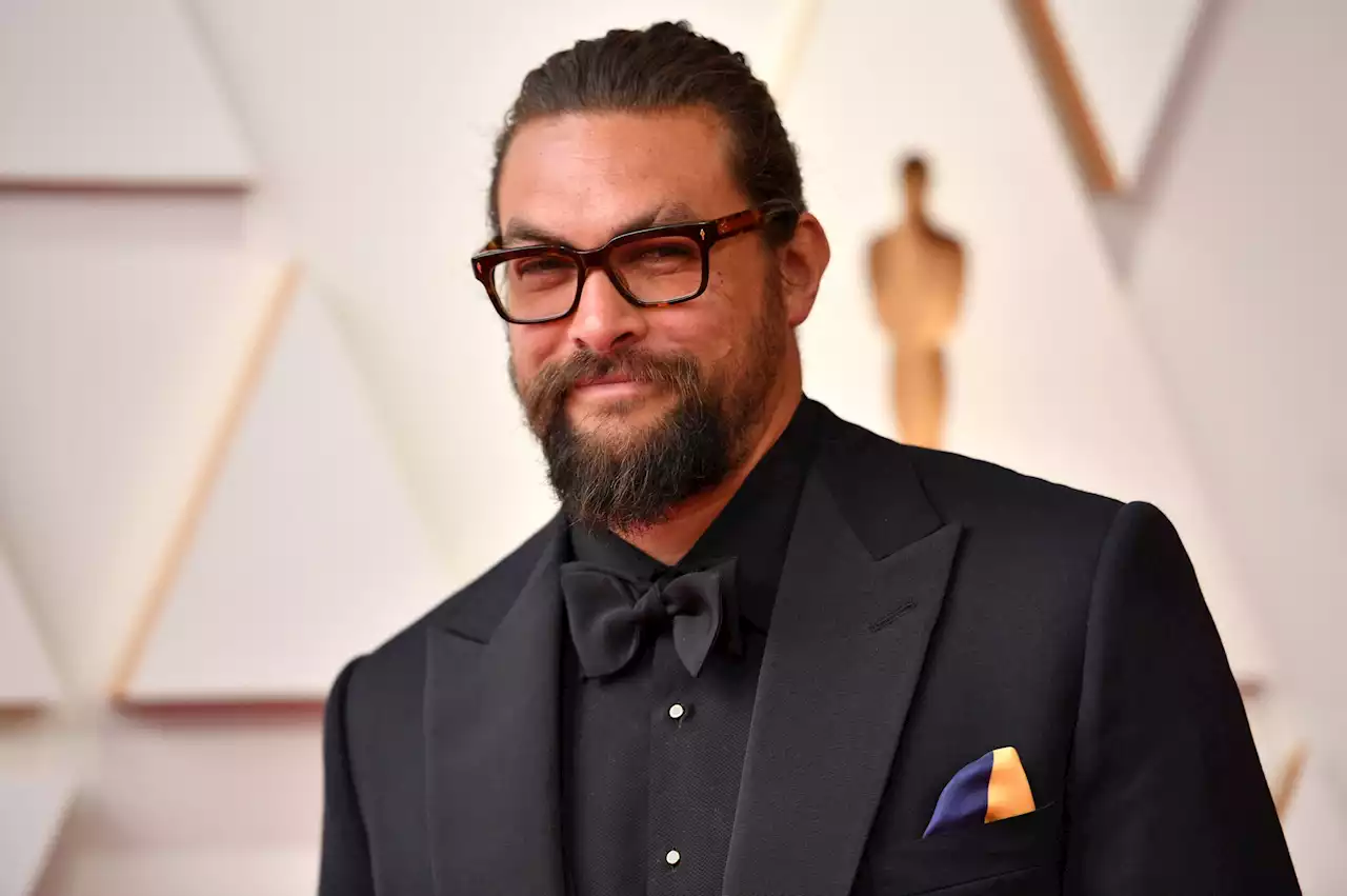 Oscars 2022 presenter Jason Momoa attends show just one day after surgery