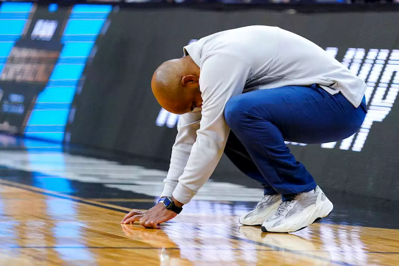 Jersey Pity: Saint Peter’s runs out of miracles in Elite 8 blowout loss to North Carolina