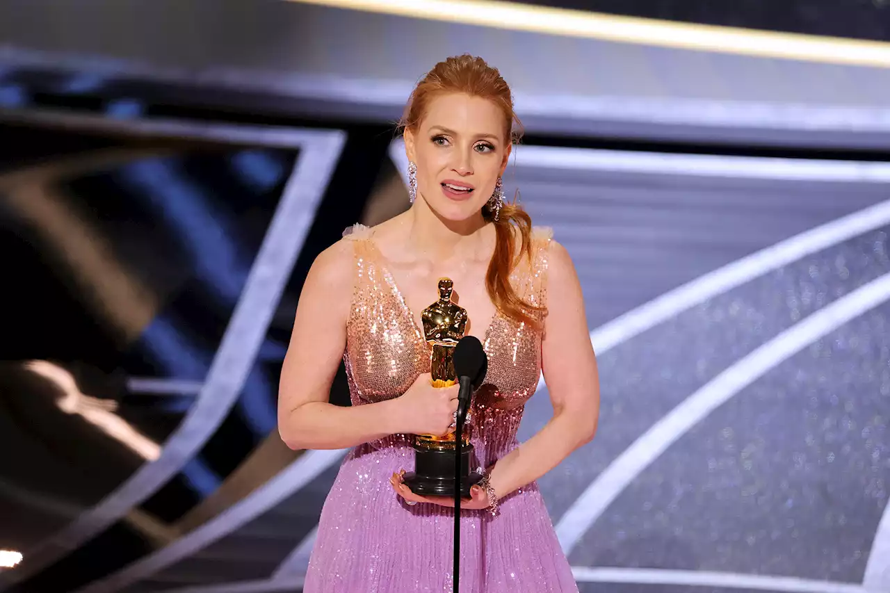 Jessica Chastain wins Best Actress award at 2022 Oscars