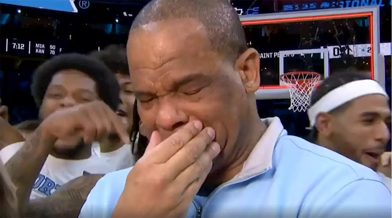 Hubert Davis Breaks Down in Tears After Win Over Saint Peter’s