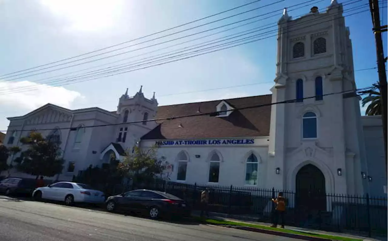 Dubes Rosan Resmikan Masjid At Thohir di Los Angeles