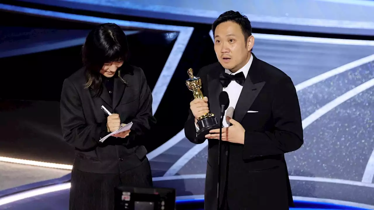 Oscars: ‘Drive My Car’ Director Ryusuke Hamaguchi Thanks His Actors for Best International Film Win