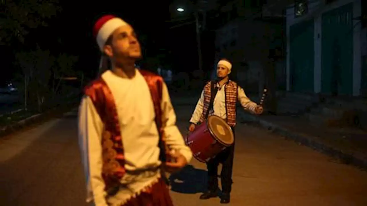 Thousands of drummers keep Ramadan tradition alive in Istanbul