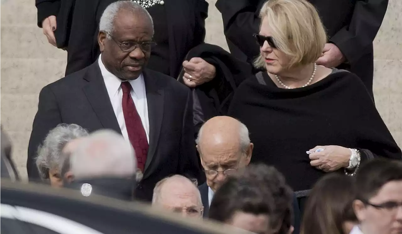 Democrats call for sidelining Justice Thomas over wife’s post-election texts