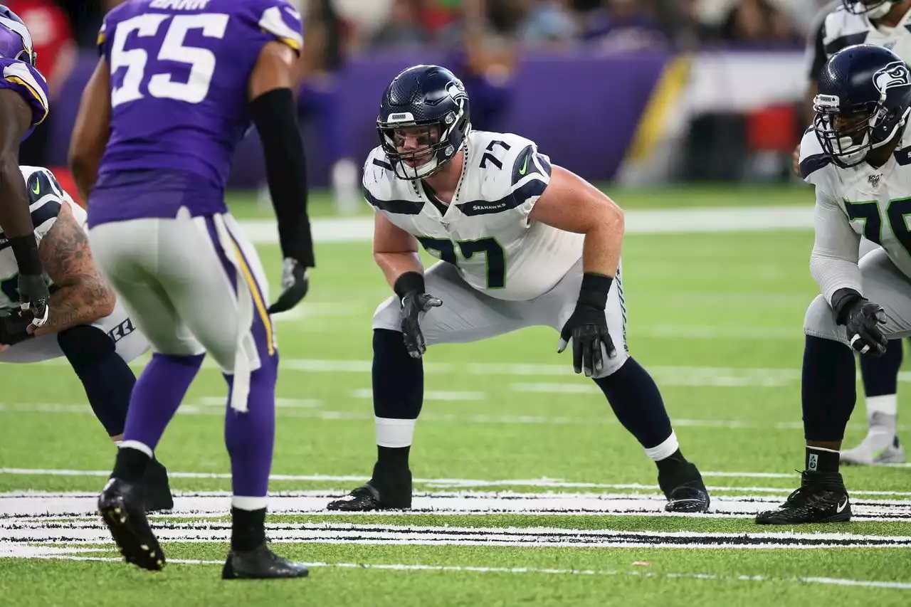 Browns agree to terms on a one-year deal with Ethan Pocic, former Seahawks starting center