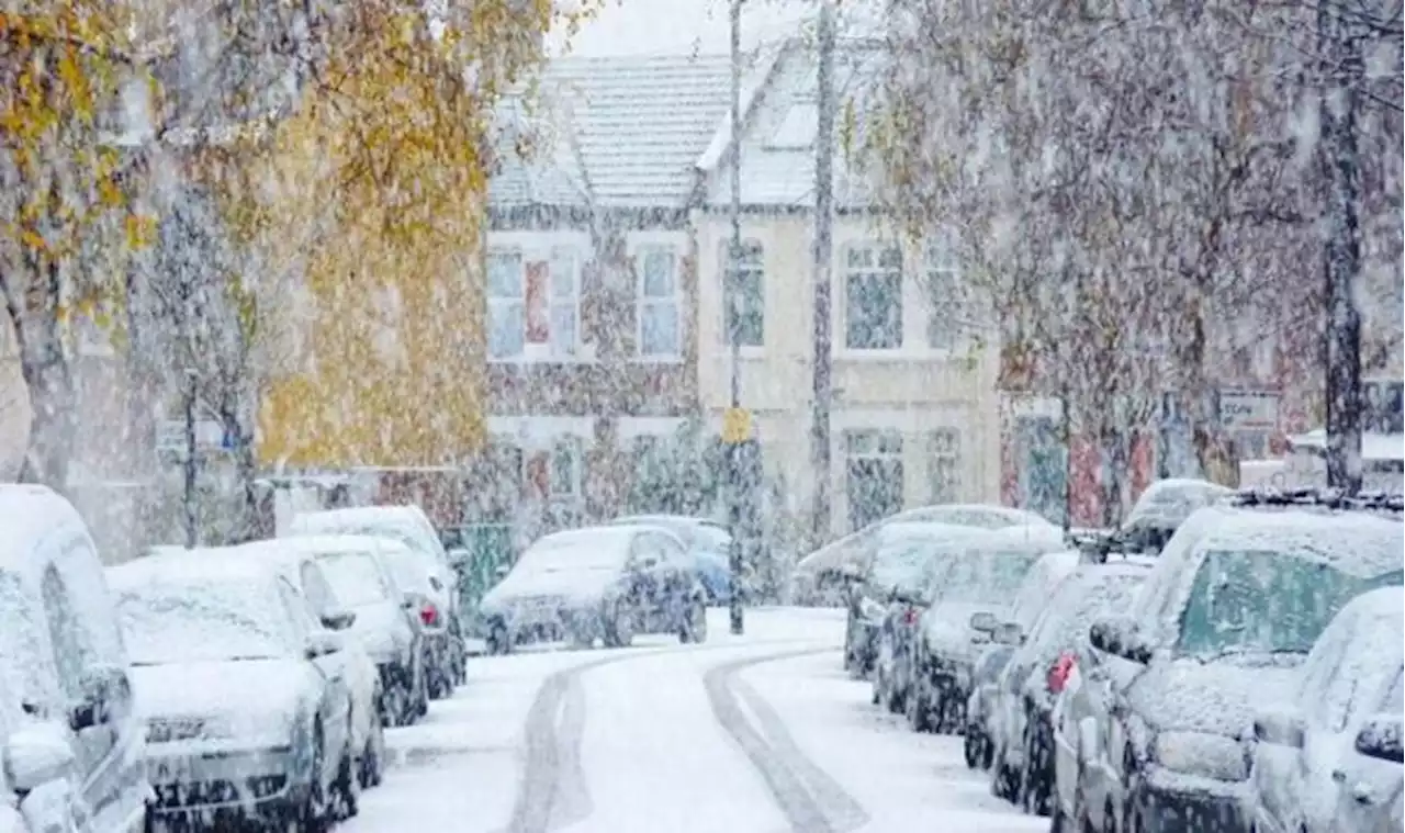 UK snow: Sub-zero snap to end heatwave with up to 15cm of snow as -6C freeze sets in